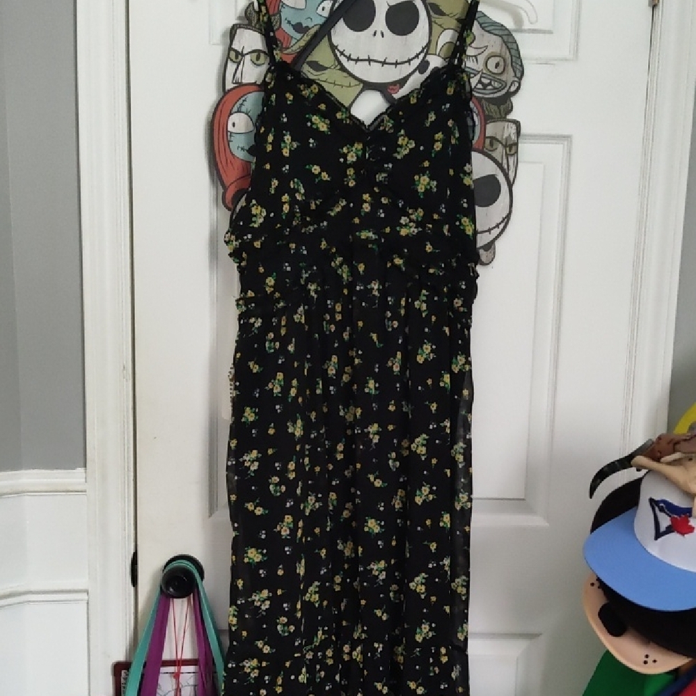 NWT Floral Black Midi Dress
